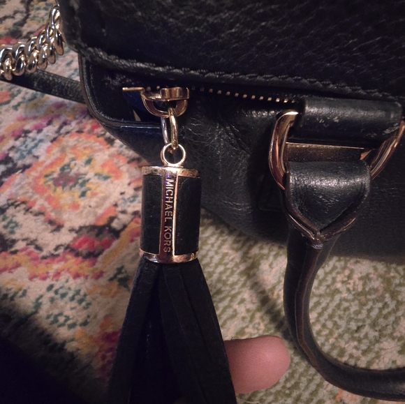 SUPPLE LEATHER NAVY MICHAEL KORS PURSE - Picture 8 of 8